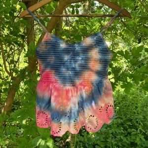 NWOT Custom Women’s Juniors Small (3-5) Ruffled Tie Dye Tank Top.